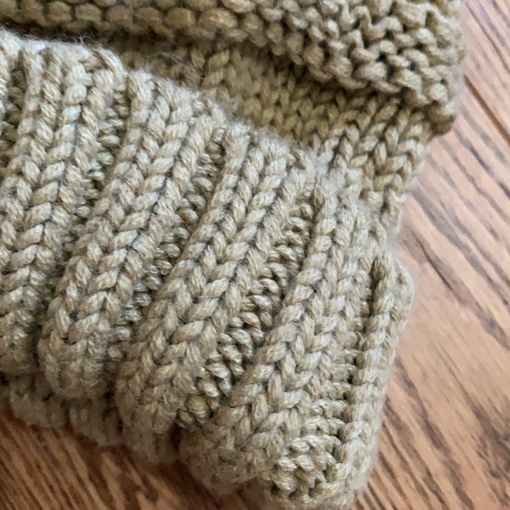 CC Slouch Toque - Picture 3 of 3